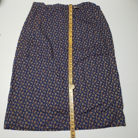 VINTAGE DEADSTOCK 60s High waisted tiny print floral pencil skirt - Picture 9 of 9